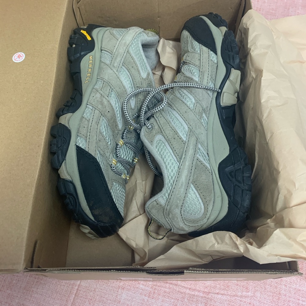 Merrell Moab 3 Ventilator Low Hiking Boots NIB 9.5